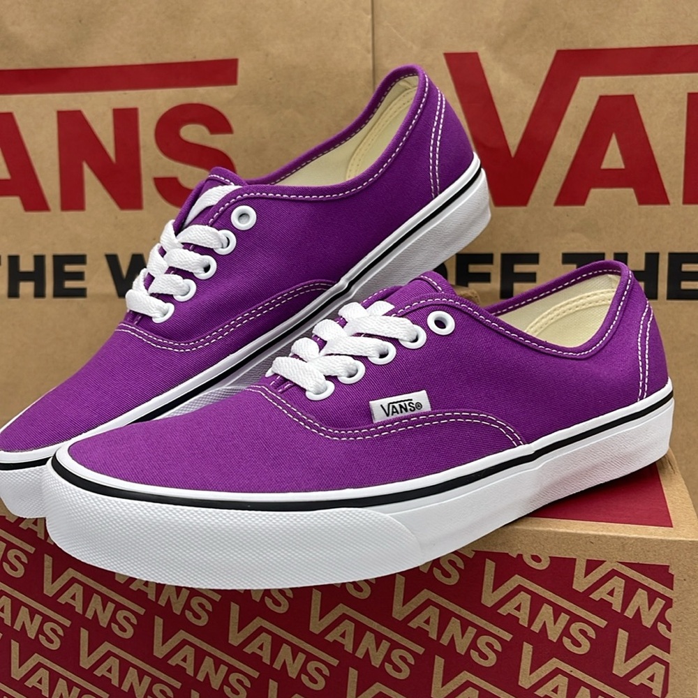 Vans WMNS Purple Canvas Sneakers Waffle Sole Authentic
Color Theory Willow herb - Picture 4 of 16